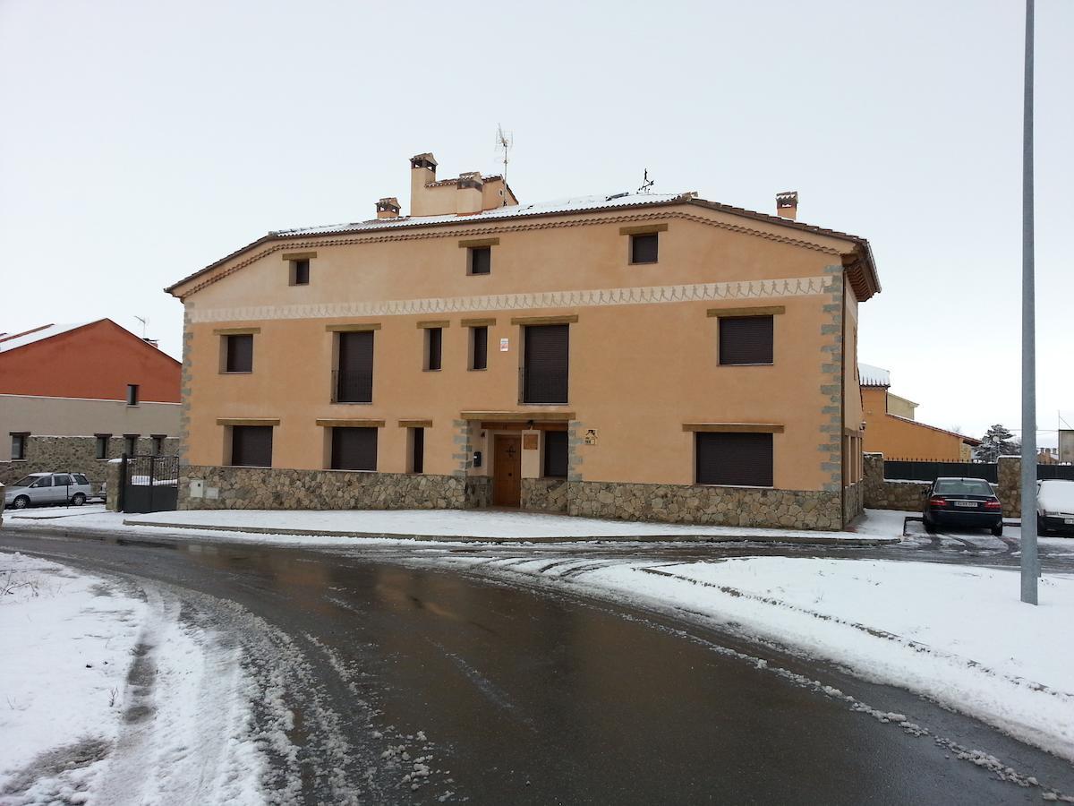 Hotel Rural La Casa Del Tio Telesforo Trescasas 외부 사진