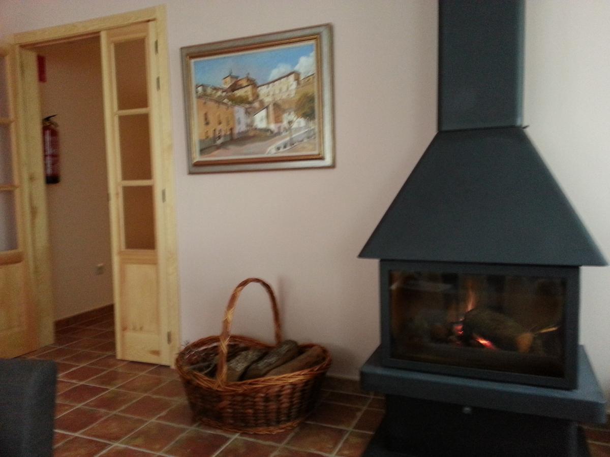 Hotel Rural La Casa Del Tio Telesforo Trescasas 외부 사진